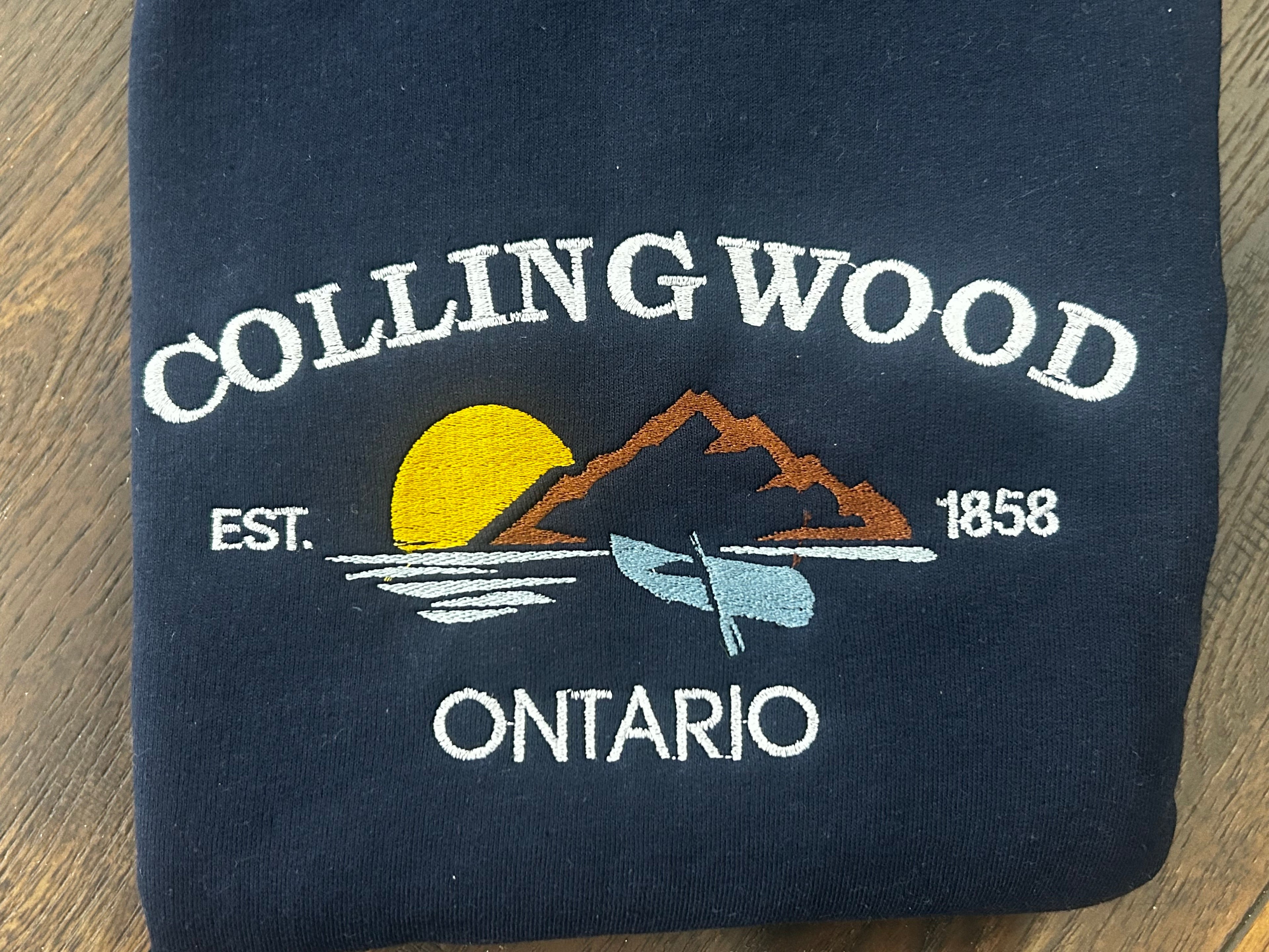 Embroidered Crewneck sweatshirt - Collingwood, ON