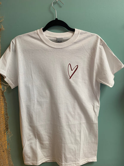 Minimalist embroidered t-shirt - Boho heart tshirt embroidered - Embroidered Tee - Gift tee - Boho T-shirt - Mother's day t-shirt