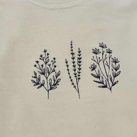 Wild Flowers -  embroidered t-shirt -  Boho design - Comfort colors